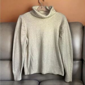 Cabi Puff Sleeve Sweater Sz L Neutral Turtleneck Style 3889 Minimalist Cream EUC